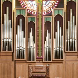 picture of pipe organ at First UMC Mesa